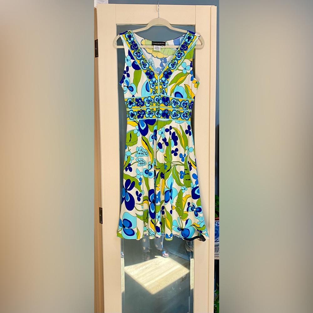 🌿🌼White Bright Floral Dress